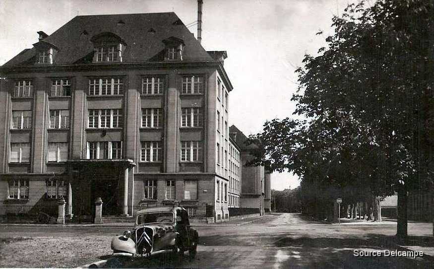 56 Thionville Le Lycee des Jeunes Filles.jpg